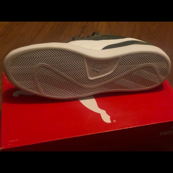 Puma - Picture 2 of 3